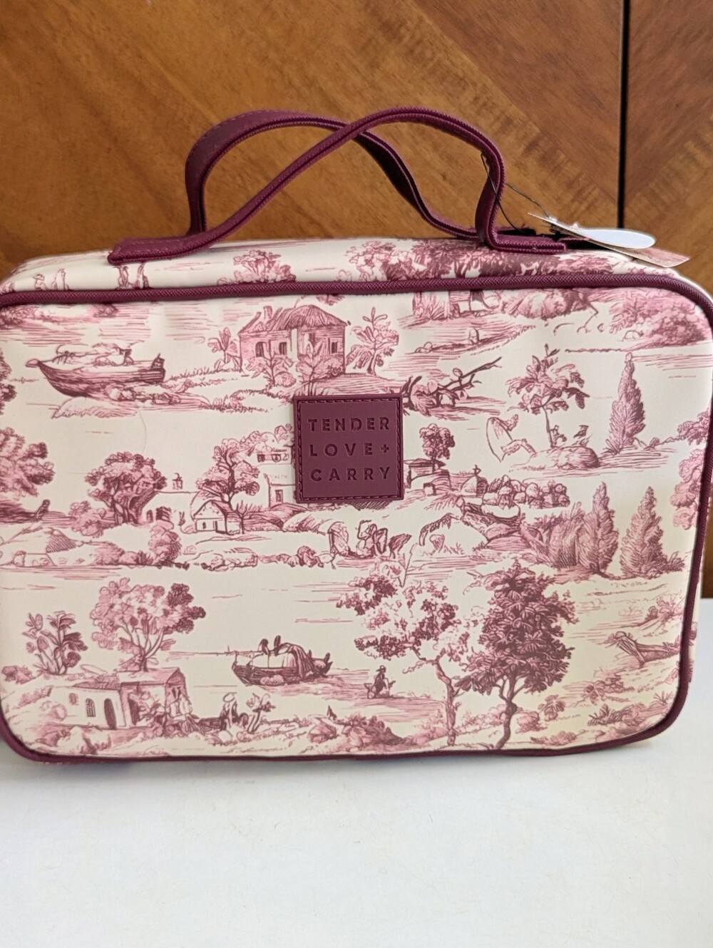 NWT Tender Love + Carry Toiletry Wilderness Toile Weekender Bag with Hanger